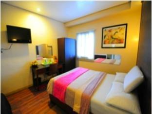 Mariposa Budget Hotel - Taytay Taytay  Екстер'єр фото